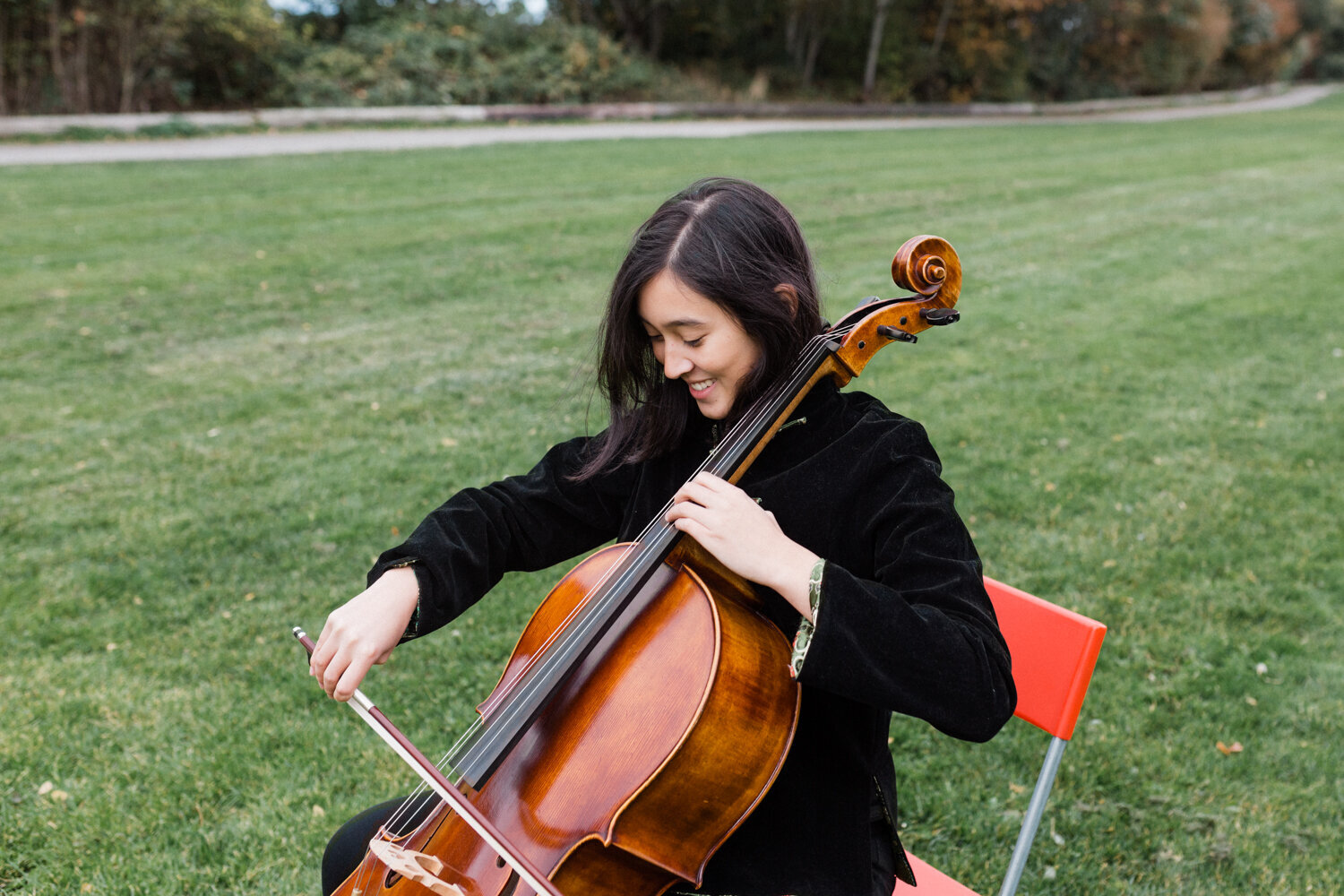 seattle-golden-gardens-park-senior-portraits-autumn-danielle-motif-photography-37