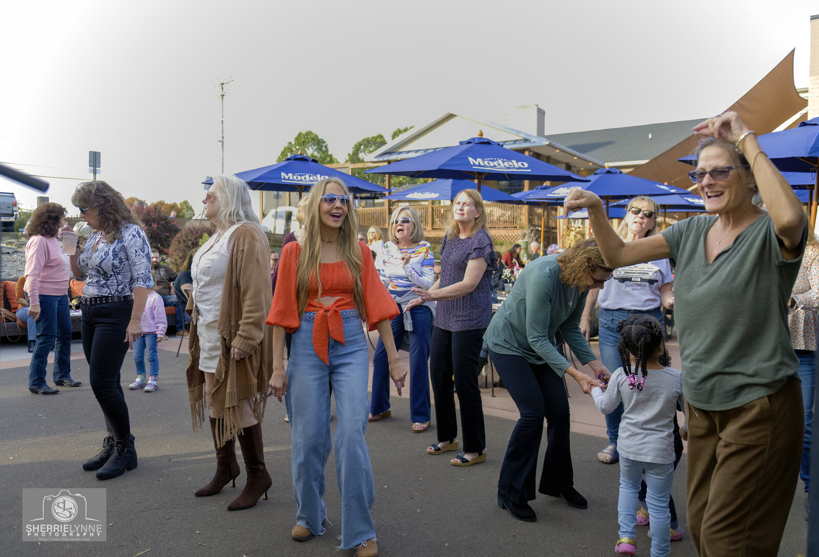 DSC_2637-Fizz Fans copy