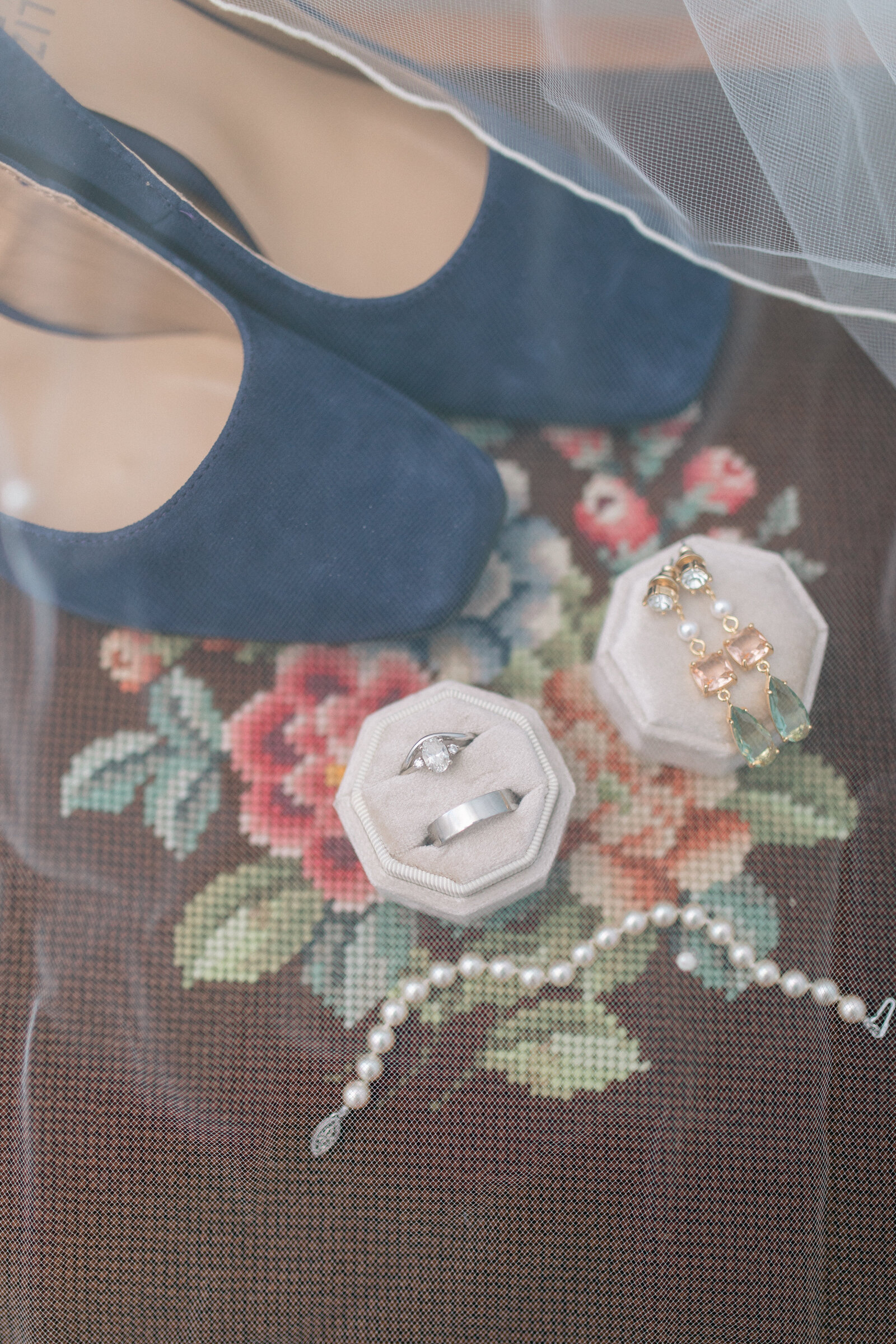danielle-cargill-photography-wedding-greg-heather-getting-ready16