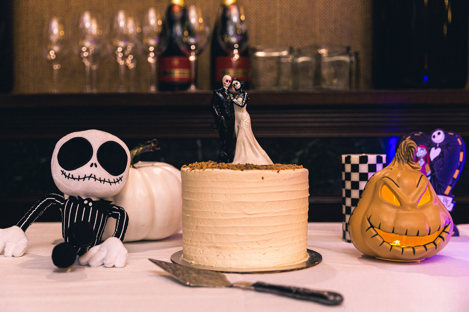halloween wedding cake inspiration ohio wedding