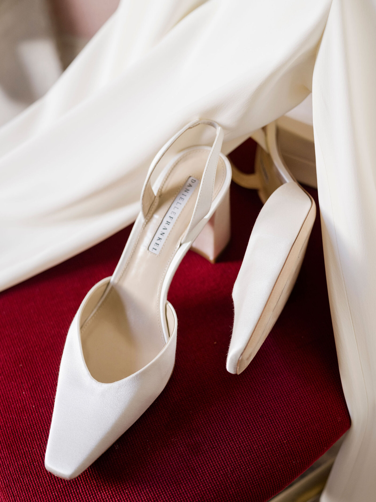 010_emily_shelby_wedding_preview