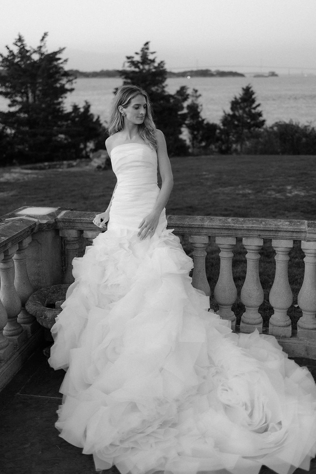 Maddie & Andrew - Newport RI Wedding- Larisa Stinga Photography -1109-221007