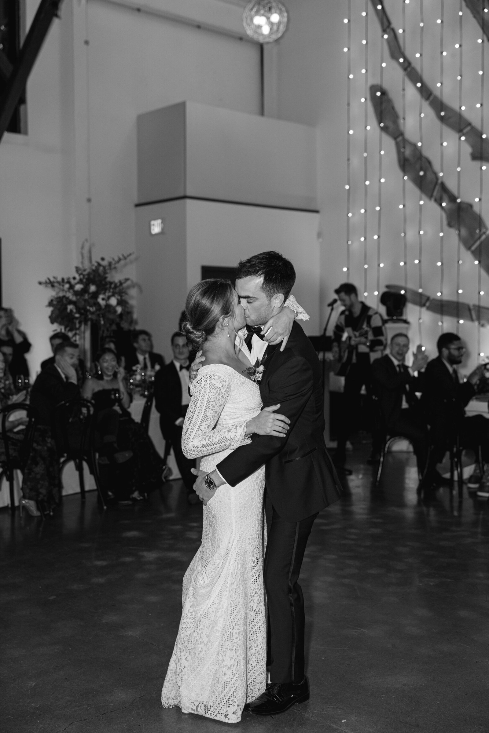 Black-white-green-modern-wedding-153