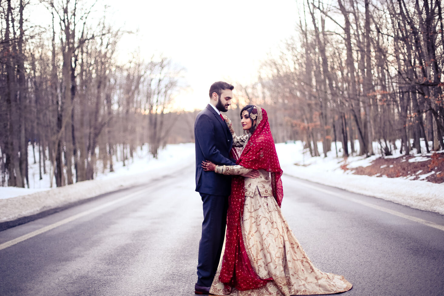 Bride and groom winter photoshoot