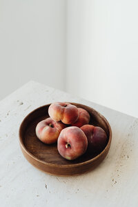 kaboompics_peaches-and-nectarines-23174