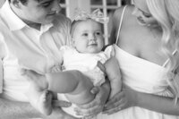 detail-newborn-photos