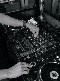 pexels-polinach-13314887