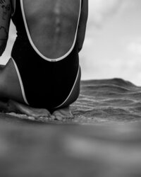 pexels-jess-loiterton-4327839