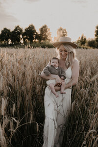 BuiltbyBritt-ElineFroukjePhotography-Showit-Template_Blueberry9