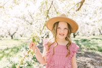 Boise Idaho Mini Sessions Photographer Orchard Blossoms