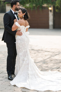 classic wedding couple portrait