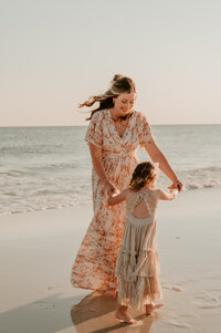 Elopement-photographer-micro-wedding-destination-photographer-couples-picture