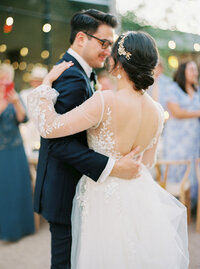 203-Texas-film-wedding-photographer-RuétPhoto-KyraAdam-WeddingPreview-featherandtwine-182