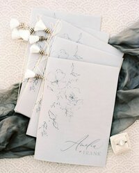 Opulent party element