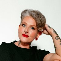 Headshot of Melinda Baxter, founder of Radiant Supports, sharing testimonial for Moonstone Creative branding services