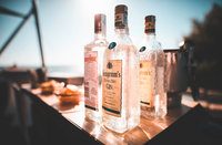[PenelopeTemplate]alcohol-alcohol-bottles-bar-beverage-613182