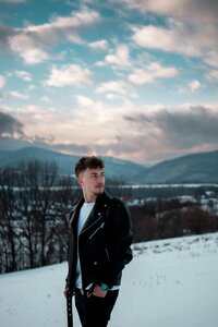 This Showit template for photographers is the ultimate website template for creative professionals. Built for portrait and fashion photographers, this minimalist, film-style template offers a modern, cinematic aesthetic perfect for editorial photography and couples sessions. The customizable photographer website template features sleek design, responsive layouts, and a matching brand kit, making it the ideal choice for those seeking a standout online presence. Elevate your portfolio with this SEO-friendly, easy-to-use Showit template for photographers.