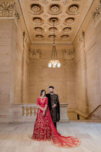 Chicago wedding pictures at Wrigley Building