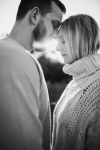 B&W Photo Couple embracing in Engagement shoot