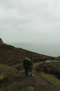 elopement oregon cliff - lizarrietaphotography-93
