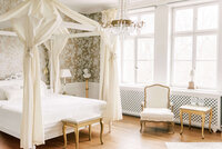Wedding Photographer Stockholm helloalora wedding suite at Rånäs Slott castle wedding fine art