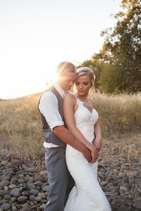 Bride and groom at sunset in Medford, Oregon