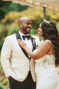 Garden wedding couple - Baltimore wedding photography