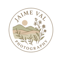 Appleton photographer specializing in maternity newborn and family photography in the fox valley, green bay, and oshkosh