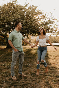 Melissa_Phil_Engagement_Session_Sneak_Peek_5.20.21-13