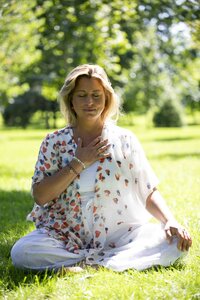 Melanie Richards from happyTree Yoga