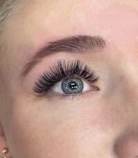 volume lashes