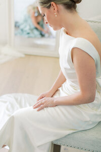 mother and daughter wedding day portraits in Mississippi