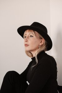 mathilde-langevin-dwGy-ksdUls-unsplash