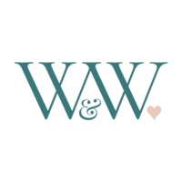 weddings and winks  photography logo