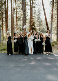 White Aspen Creative tiny wedding in Bend Oregon