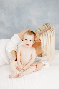 Best Newborn and Family Photographer in Cleveland Ohio