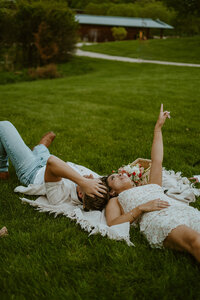 Couples photographer based in Chicago