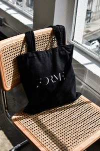 Forme Tote