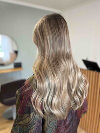 Feelenja Friseure_Blond