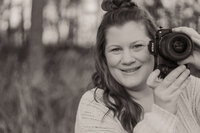 Sarah – eure erfahrene Fotografin, die emotionale Babybauchfotos macht