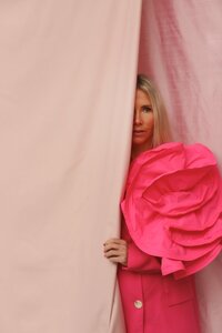 Creatieve styling voor zakelijke fotoshoots door Debbie Hendriks.
