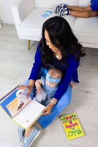 Career mentor and online career coach from HR Mami Career Coaching helping professionals achieve growth and confidence in their careers