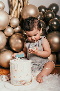 luka-1st-birthday-2021-suess-moments-nyc-portrait-photography (146 of 184)
