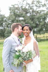 Best-Orlando-wedding-photographer-barn-at-oak-creek-wedding