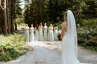 wedding photos at Cranberry Creek Gardens in Ontario by Hematite Images