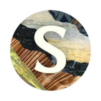 Circular logo with a stylized “S” for Safara Travel.