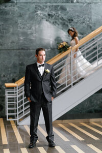 elegant-bride-surprising-groom-first-look-chicago-wedding-photography