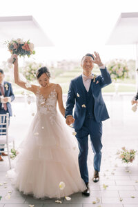 peach-orchard-black-and-white-wedding