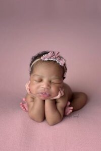 Fayetteville newborn photographer, newborn portrait studio Atlanta, newborn photography near me