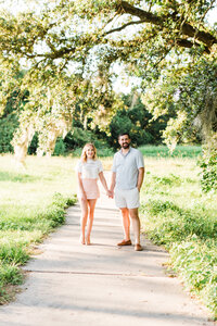 Patrick + Jessica-New Orleans-Botanical-Gardens-City-Park-Engagement-Photos_Gabby Chapin Photography_0266-261